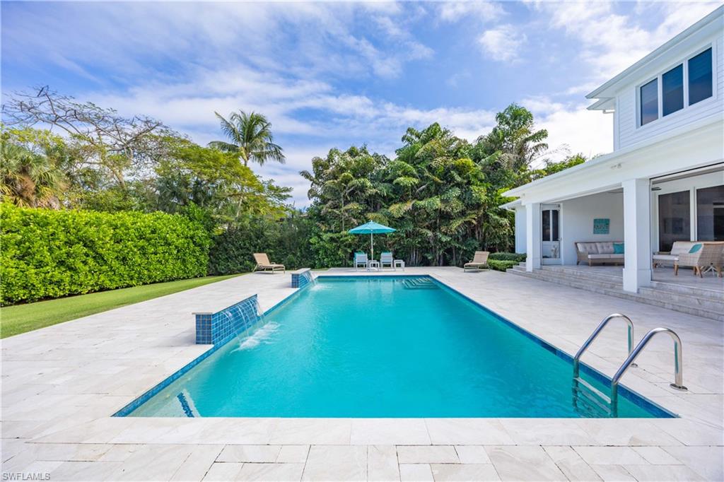331 Spring Line DR