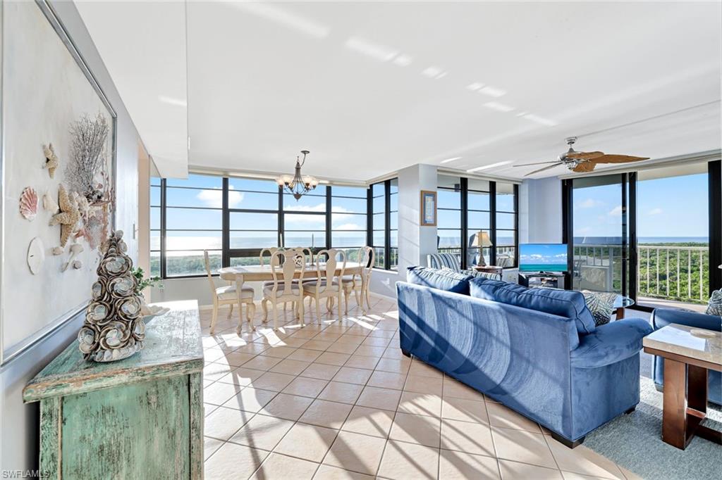 440 Seaview CT # 1012