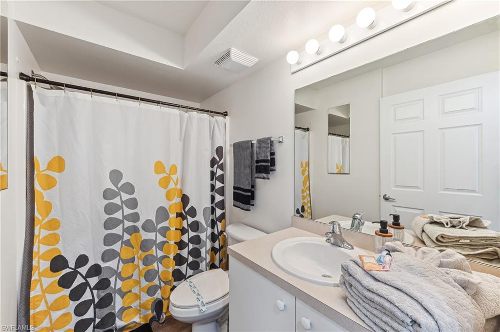 4940 Cougar CT S # 104