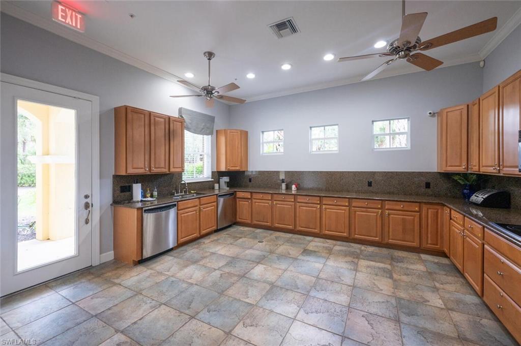 1732 Tarpon Bay DR S # 101