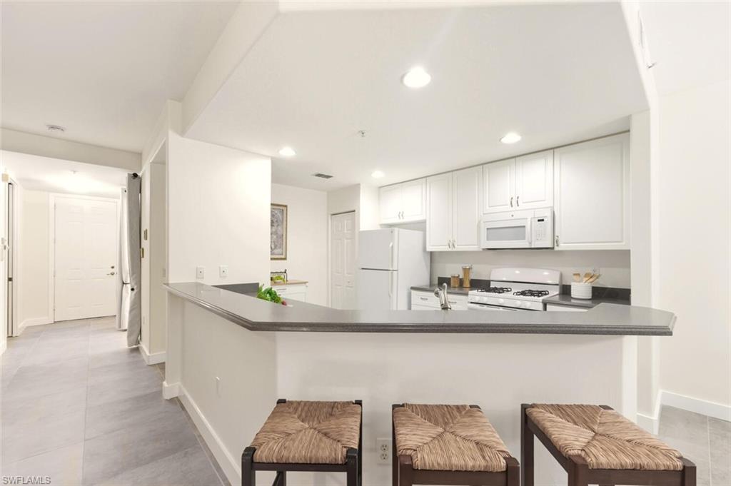 1732 Tarpon Bay DR S # 101