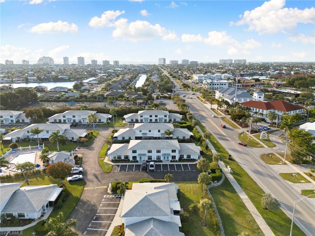 1332 Delbrook N # J2