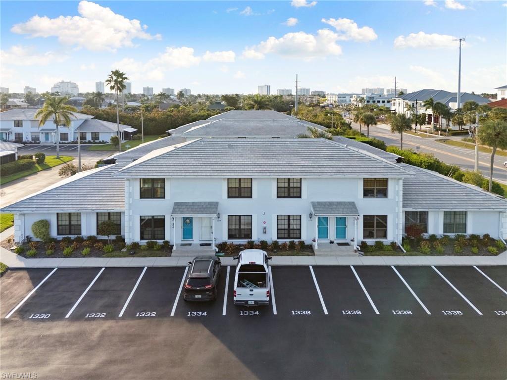 1332 Delbrook N # J2