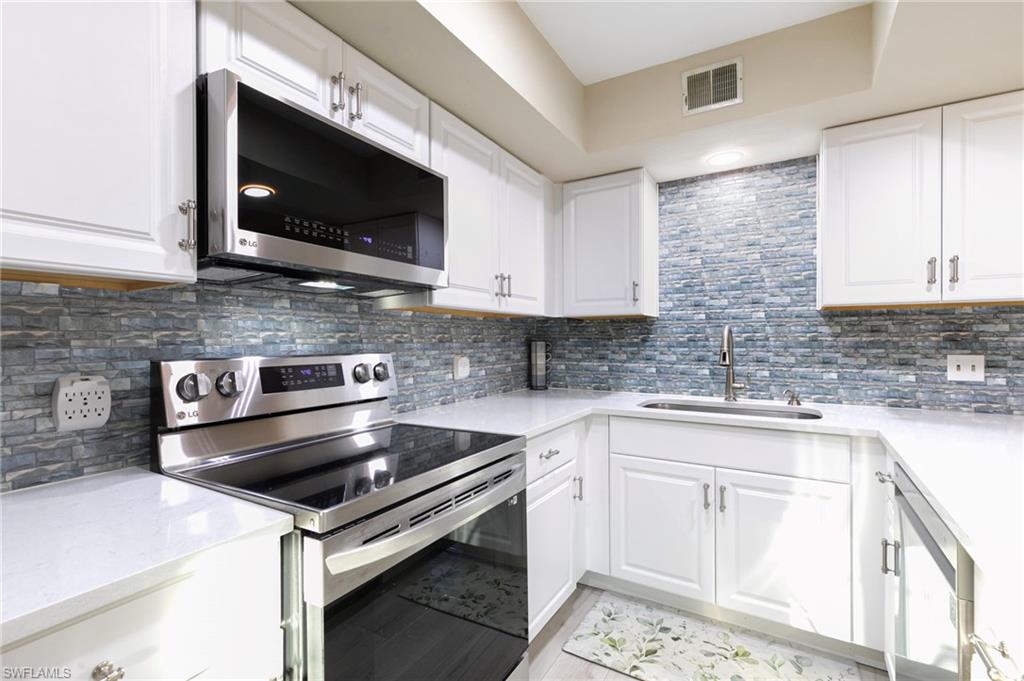 1332 Delbrook N # J2