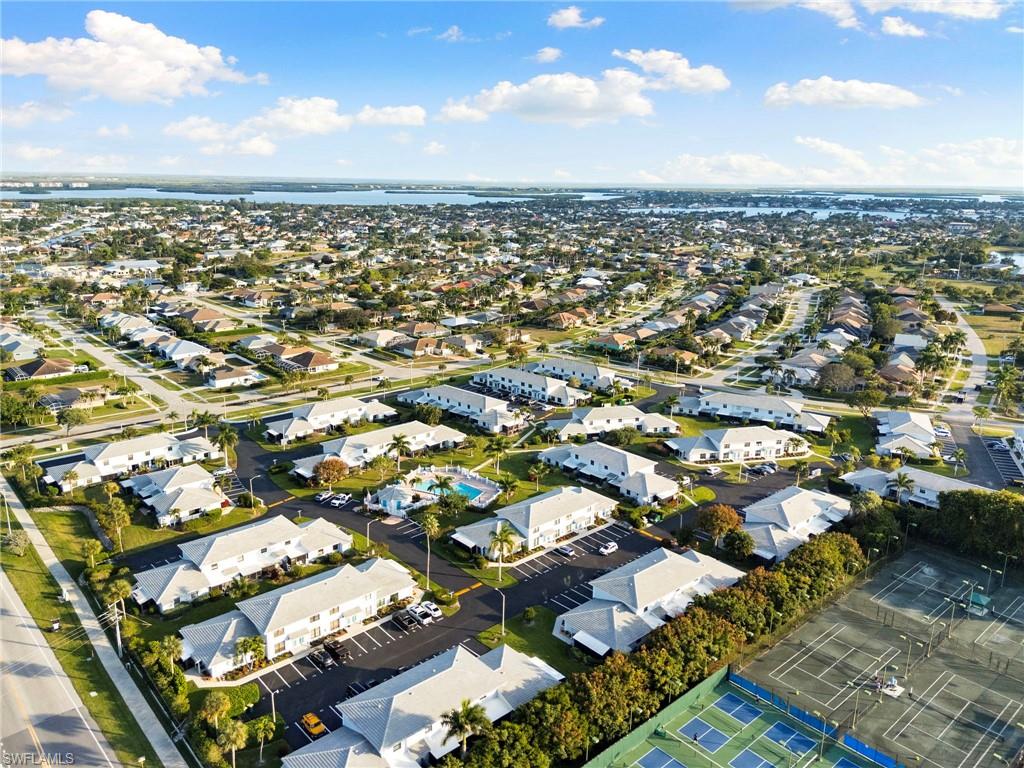 1332 Delbrook N # J2