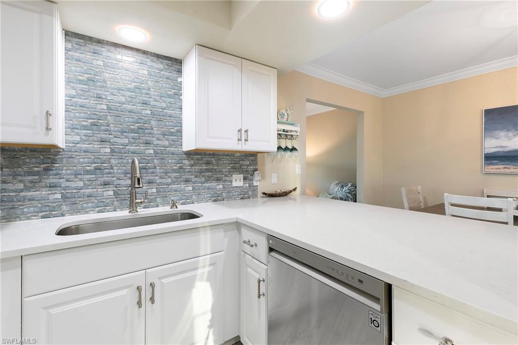 1332 Delbrook N # J2