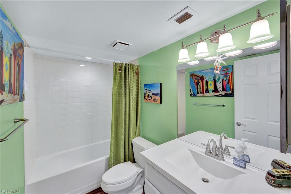 380 Seaview CT # 1703