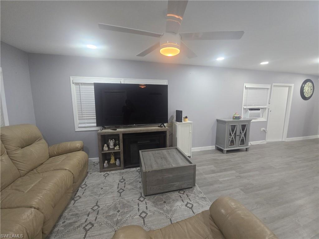 9 Moonstone CIR # M9