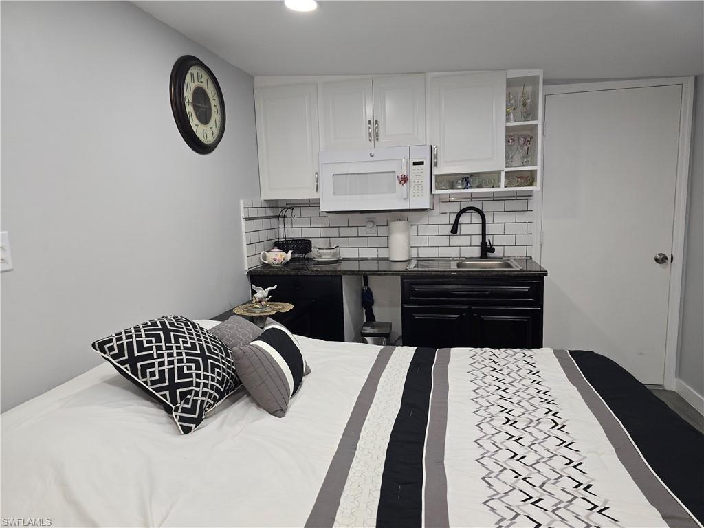 9 Moonstone CIR # M9