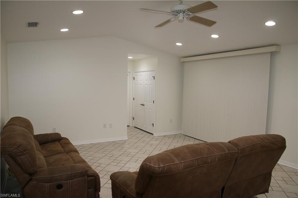 1433 Captains WALK # 18C