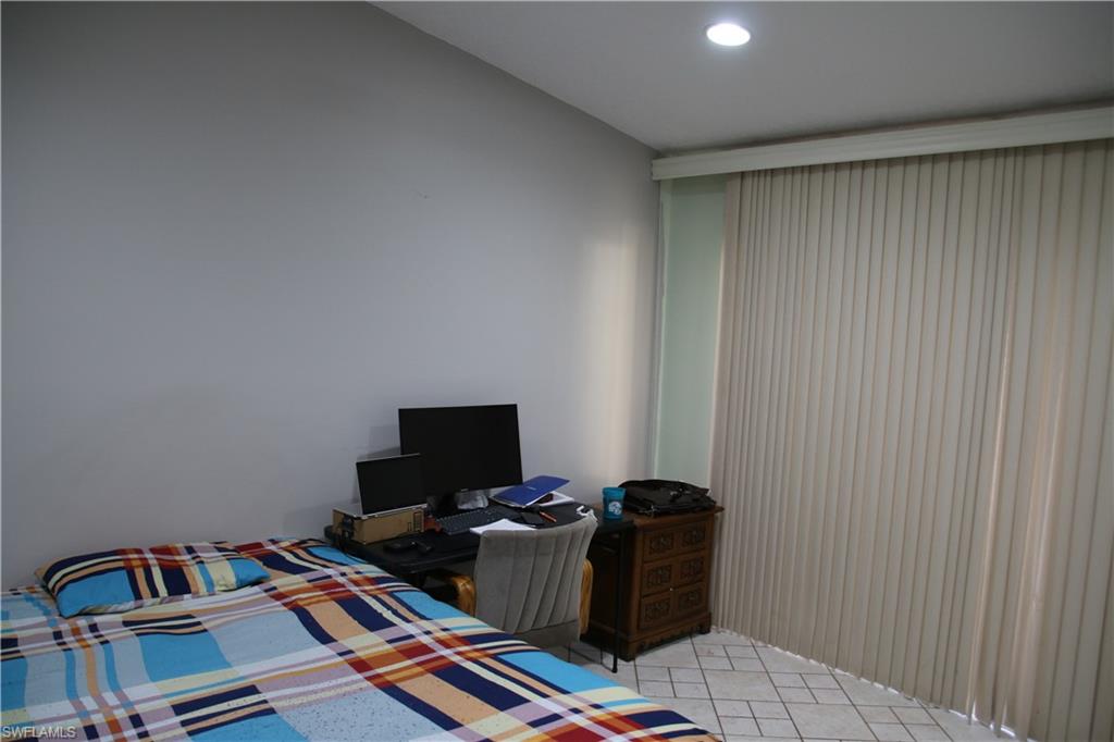 1433 Captains WALK # 18C