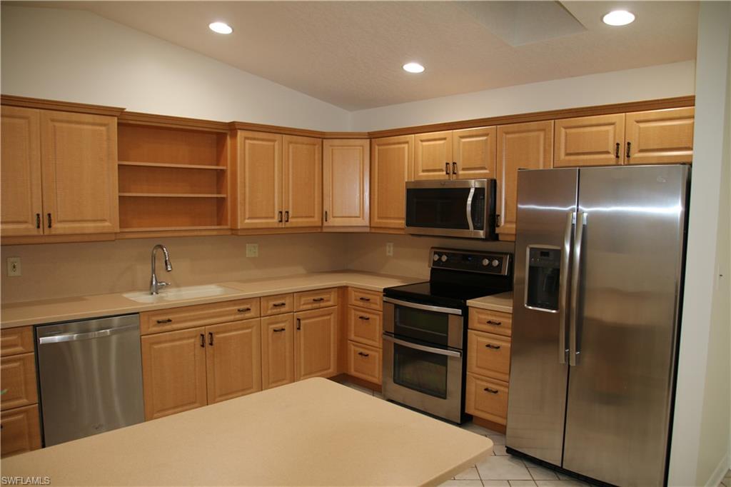 1433 Captains WALK # 18C