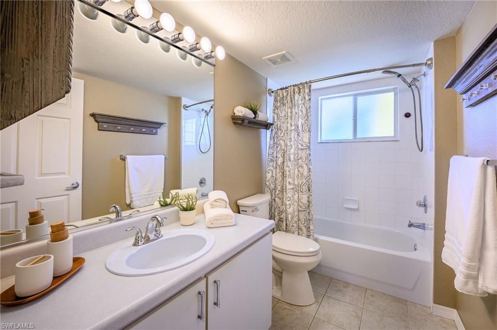 8274 Key Royal CIR # 1022