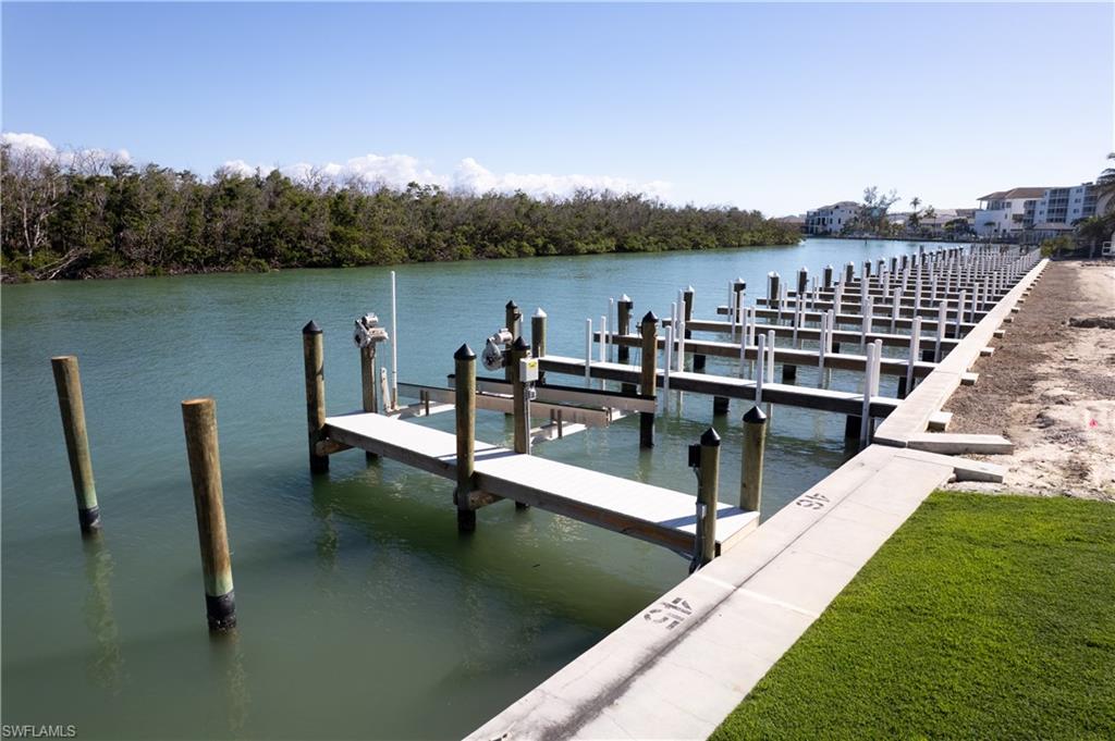 26235 Hickory BLVD # 6D