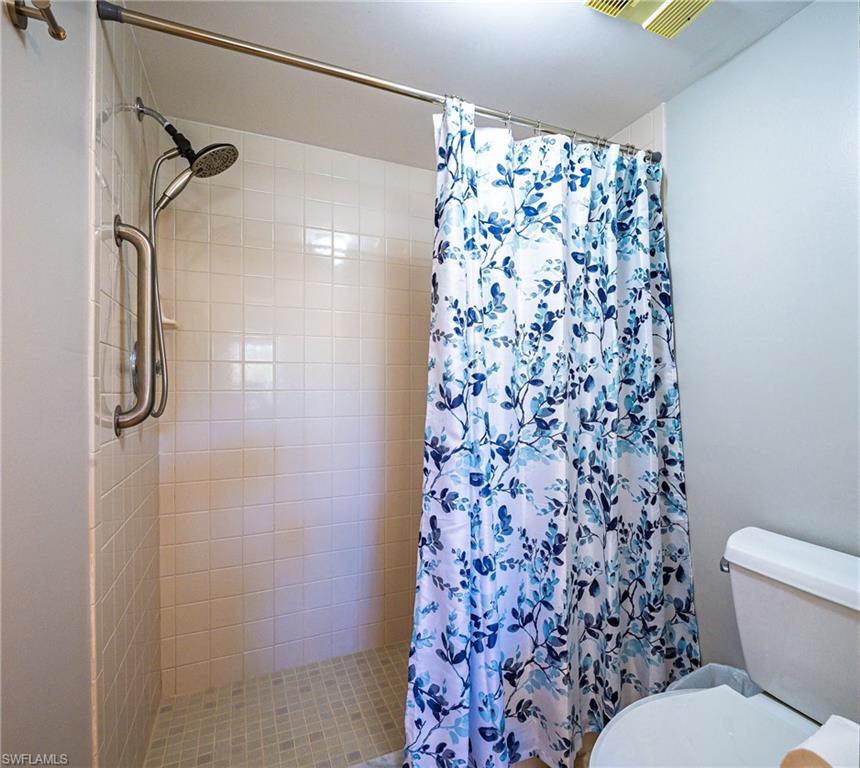 6945 Dennis CIR # I107