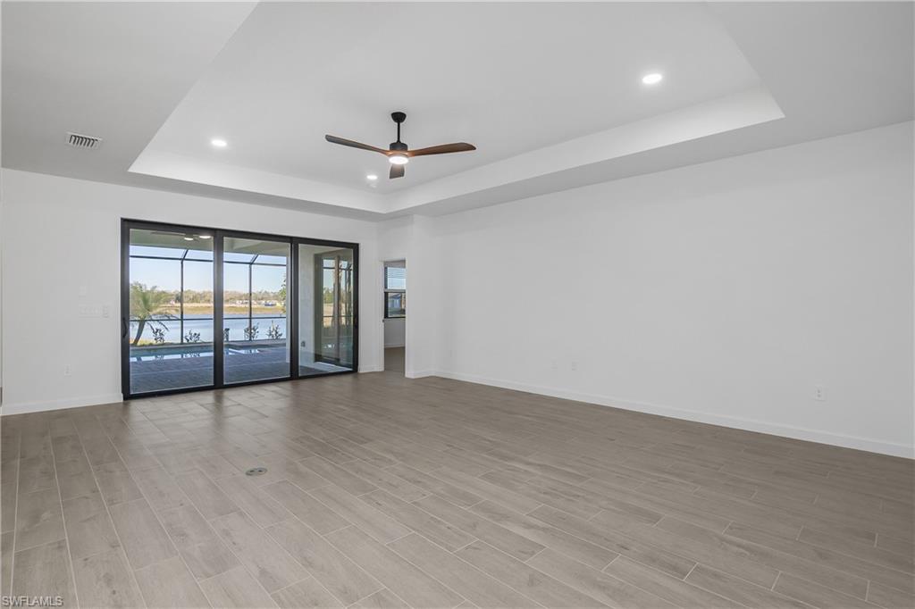 21140 Verawood LOOP