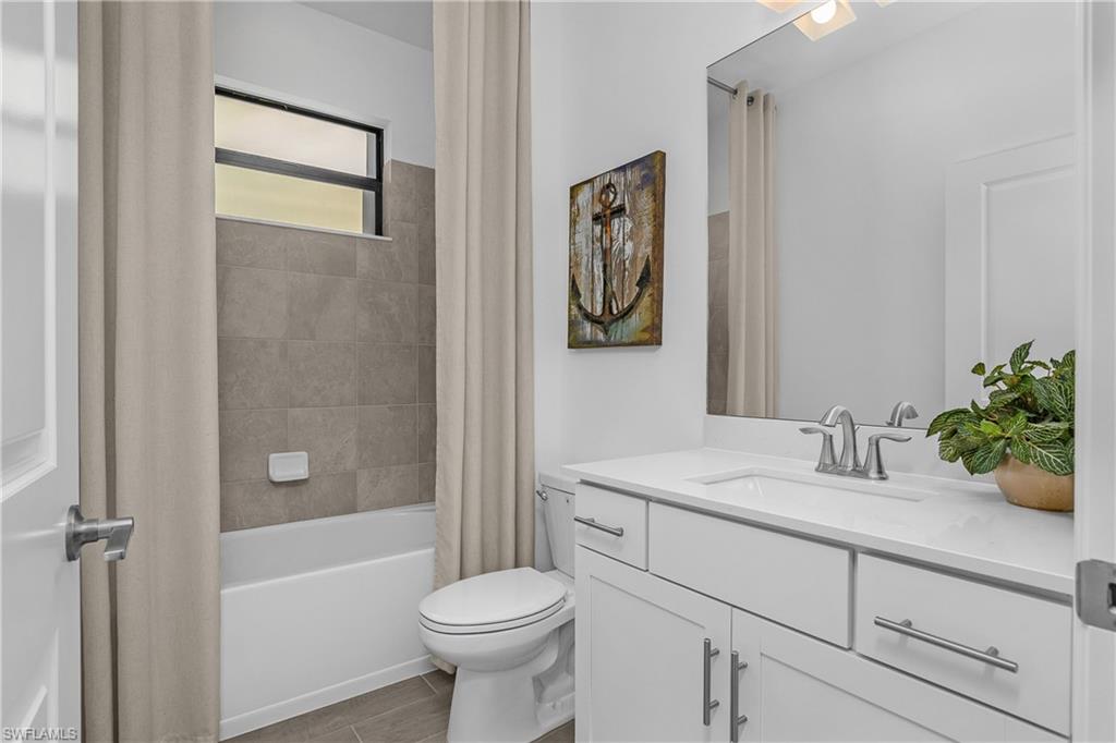 21140 Verawood LOOP