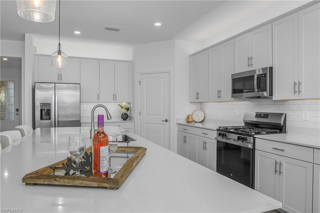 21123 Verawood LOOP