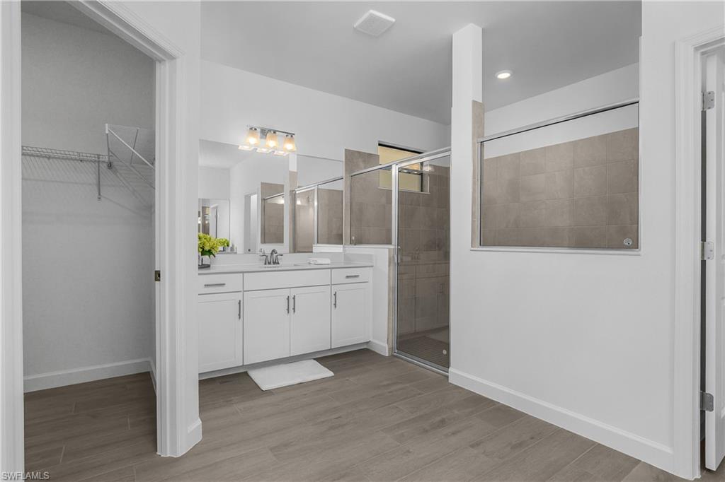 21123 Verawood LOOP