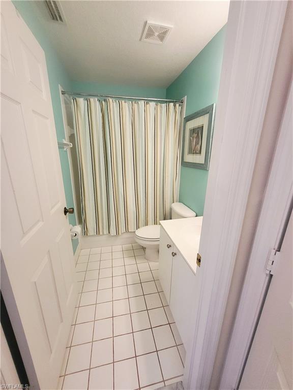 6605 Huntington Lakes CIR # 203