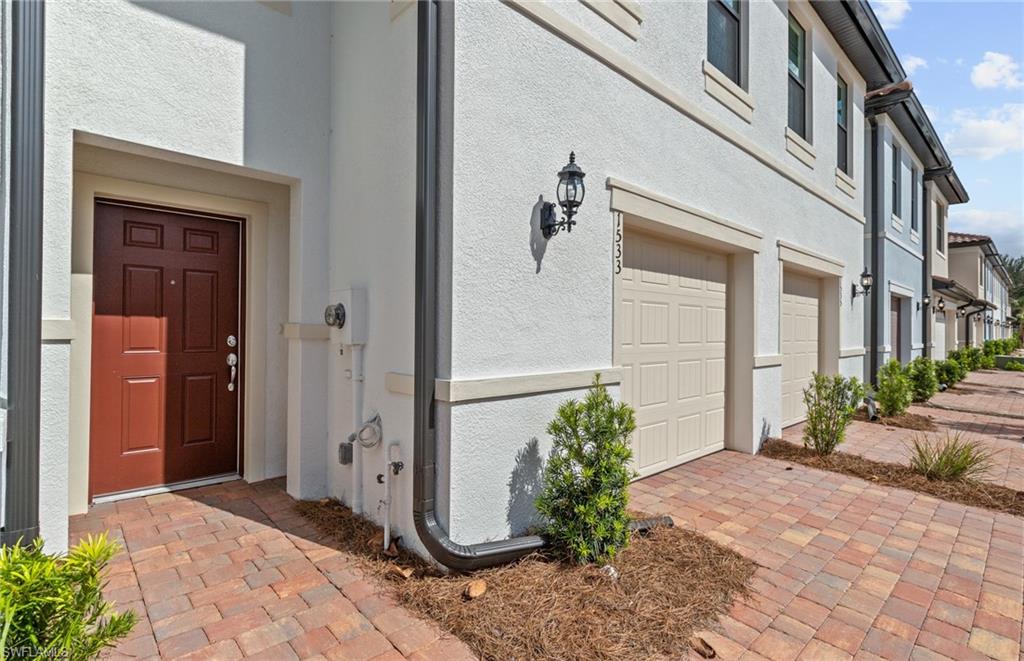 1587 Lake Jessup CIR