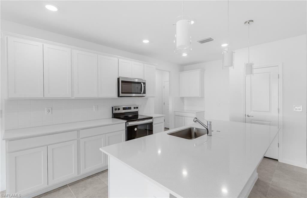 1587 Lake Jessup CIR