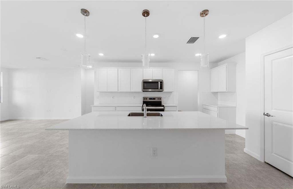 1587 Lake Jessup CIR