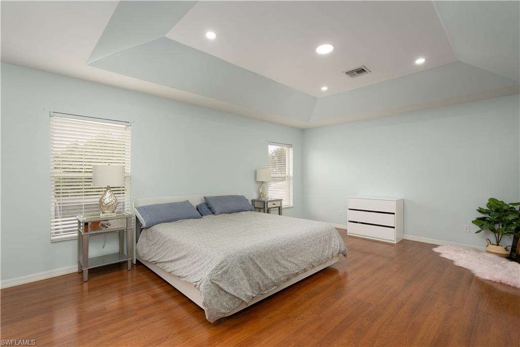 8271 Laurel Lakes WAY