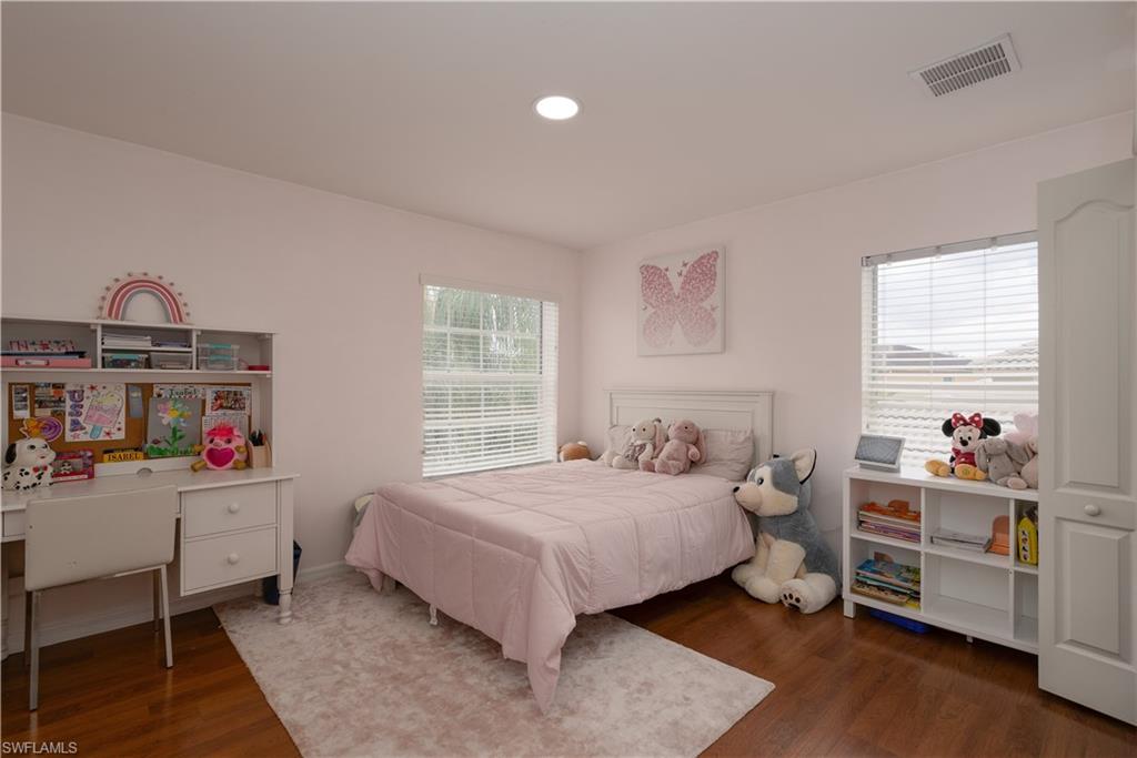 8271 Laurel Lakes WAY