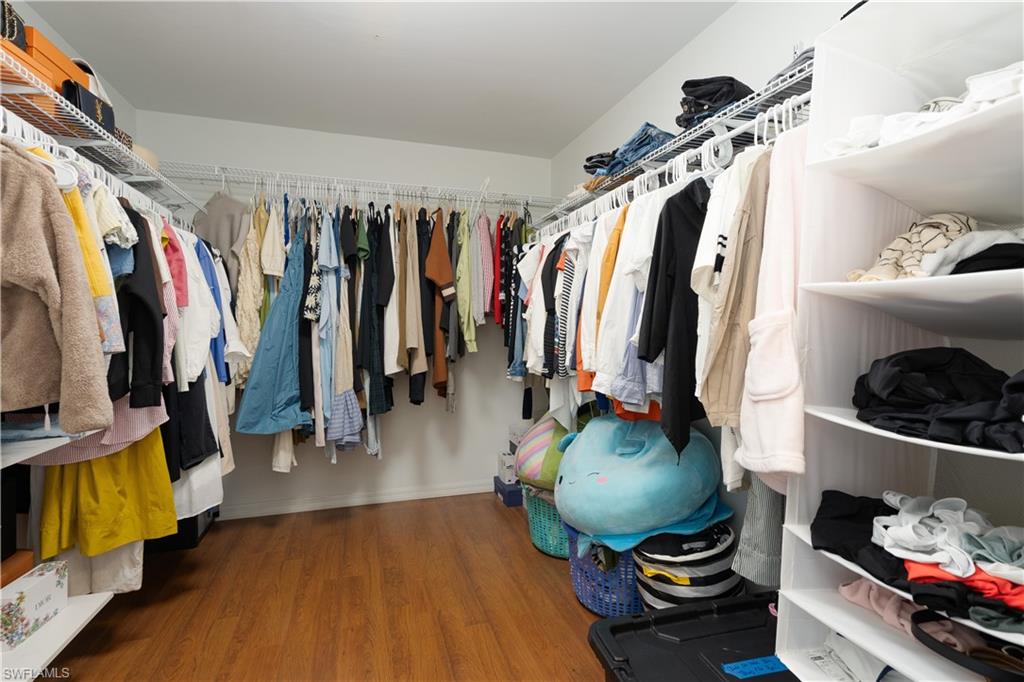 8271 Laurel Lakes WAY