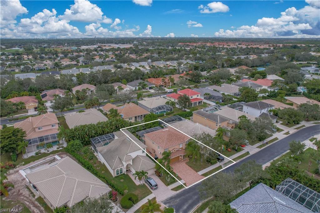 8271 Laurel Lakes WAY