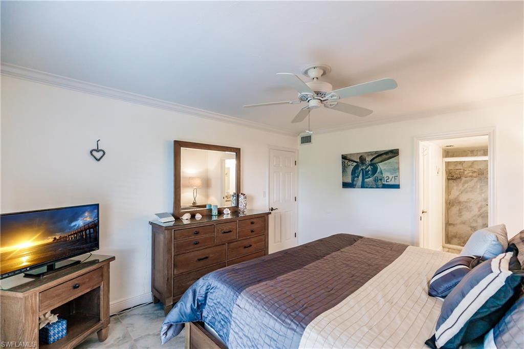 600 Neapolitan WAY # 454