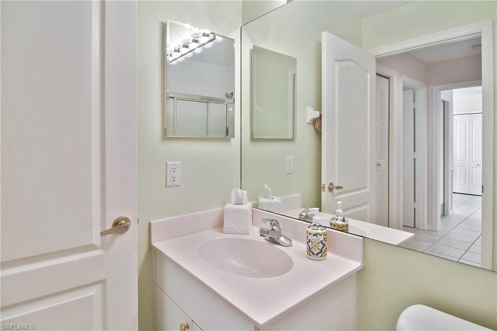 8570 CEDAR HAMMOCK CIR # 812