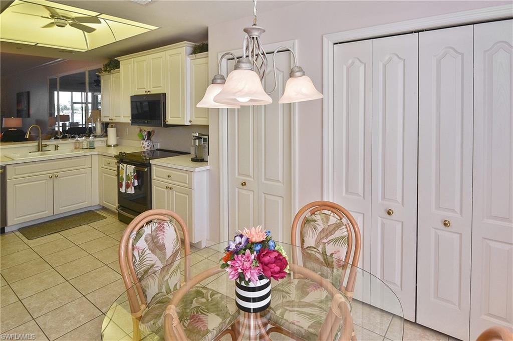 8570 CEDAR HAMMOCK CIR # 812