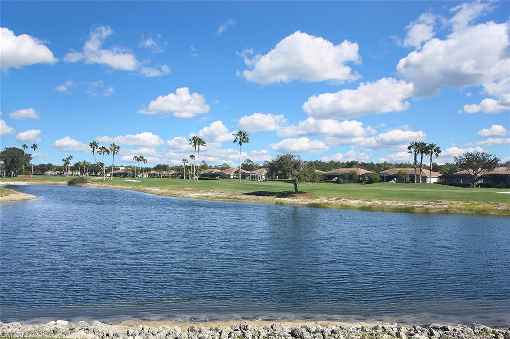 8570 CEDAR HAMMOCK CIR # 812