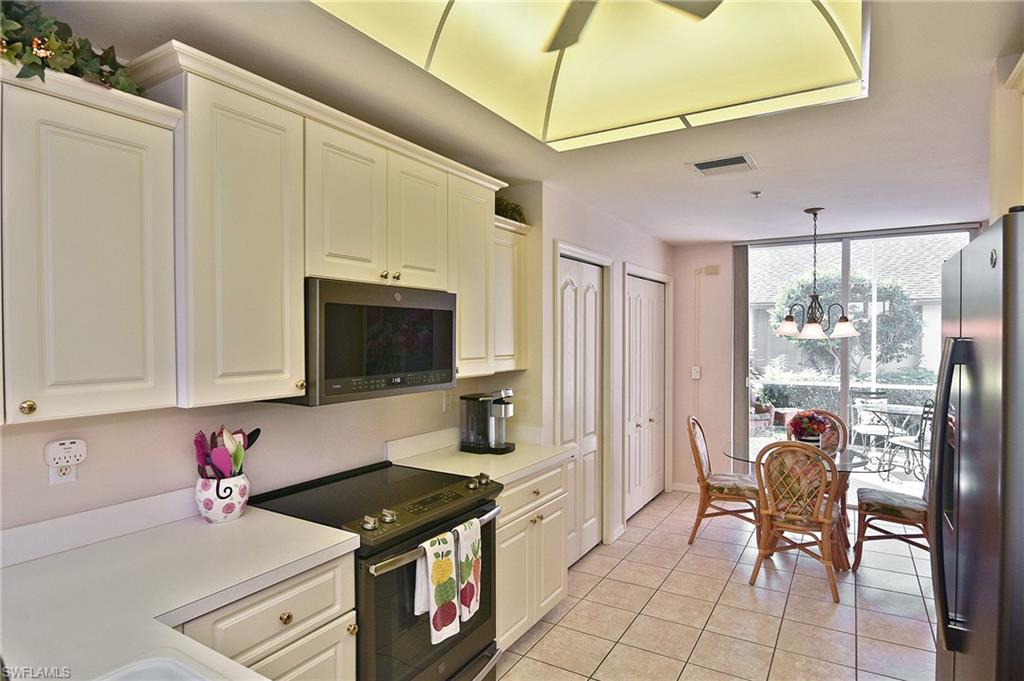 8570 CEDAR HAMMOCK CIR # 812