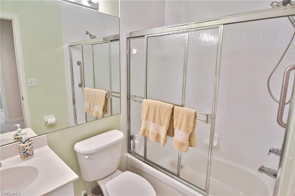 8570 CEDAR HAMMOCK CIR # 812