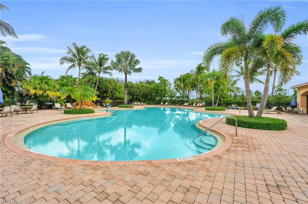 1517 Birdie DR