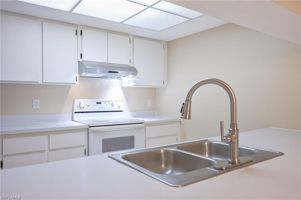 2370 Naples Trace CIR Unit: 7