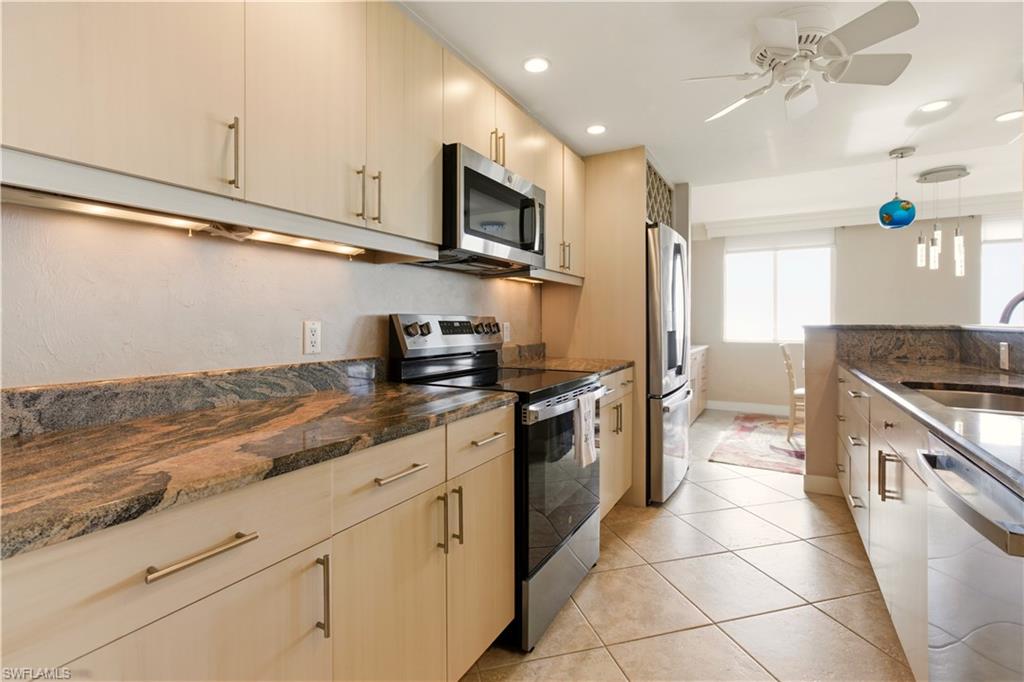 15 Bluebill AVE # 702