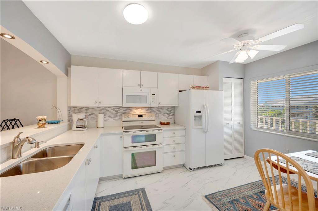 3032 Sandpiper Bay CIR # G305