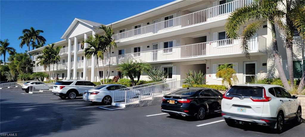 3032 Sandpiper Bay CIR # G305