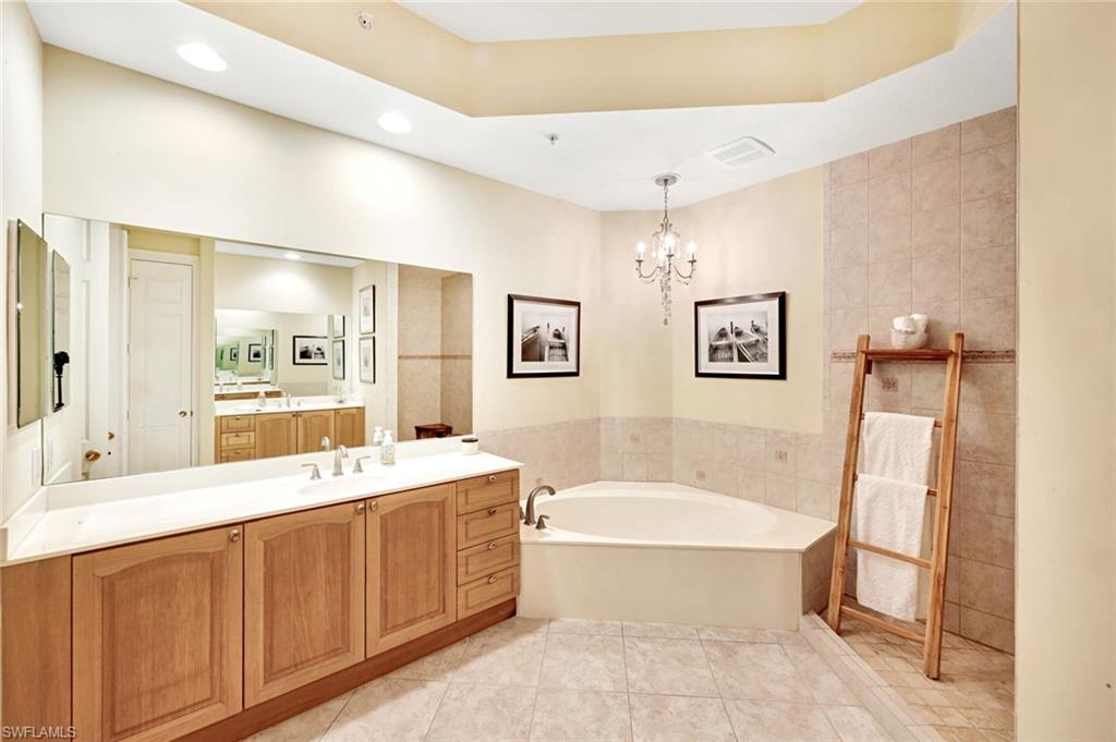 9002 Cascada WAY # 102