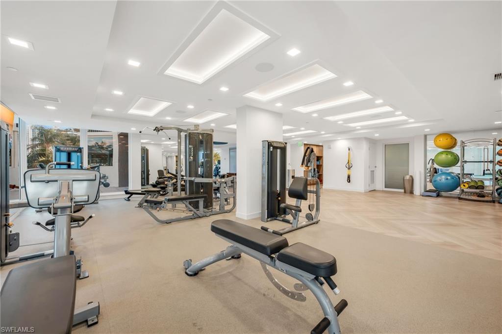 4051 Gulf Shore BLVD N # 204