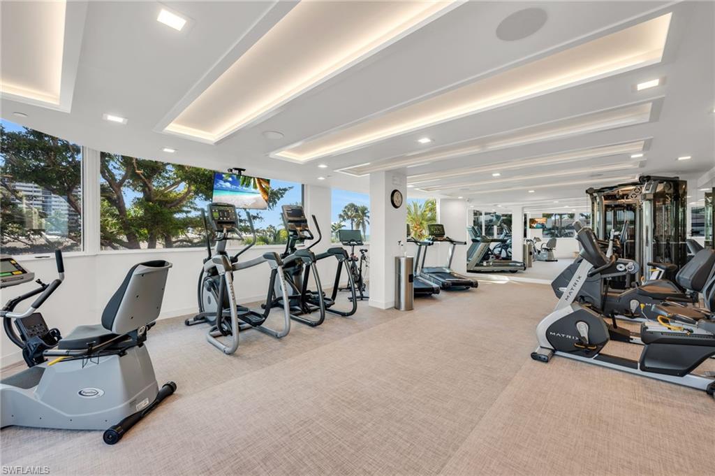 4051 Gulf Shore BLVD N # 204