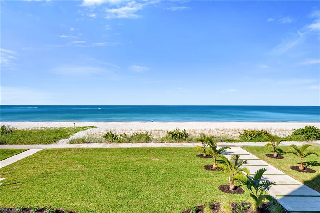 4051 Gulf Shore BLVD N # 204