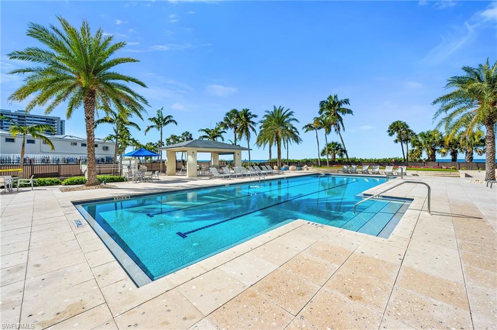 4051 Gulf Shore BLVD N # 204