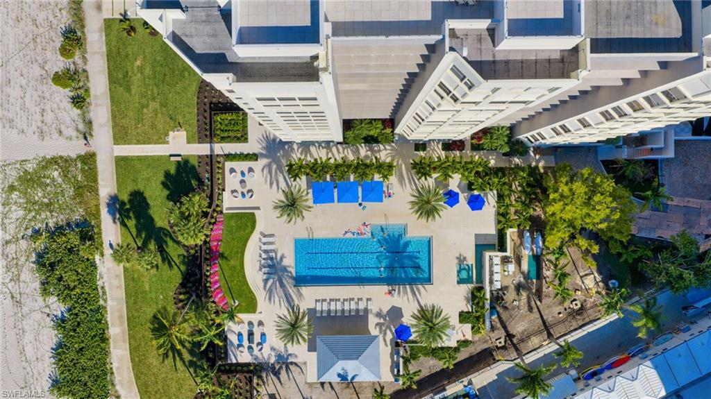 4051 Gulf Shore BLVD N # 204