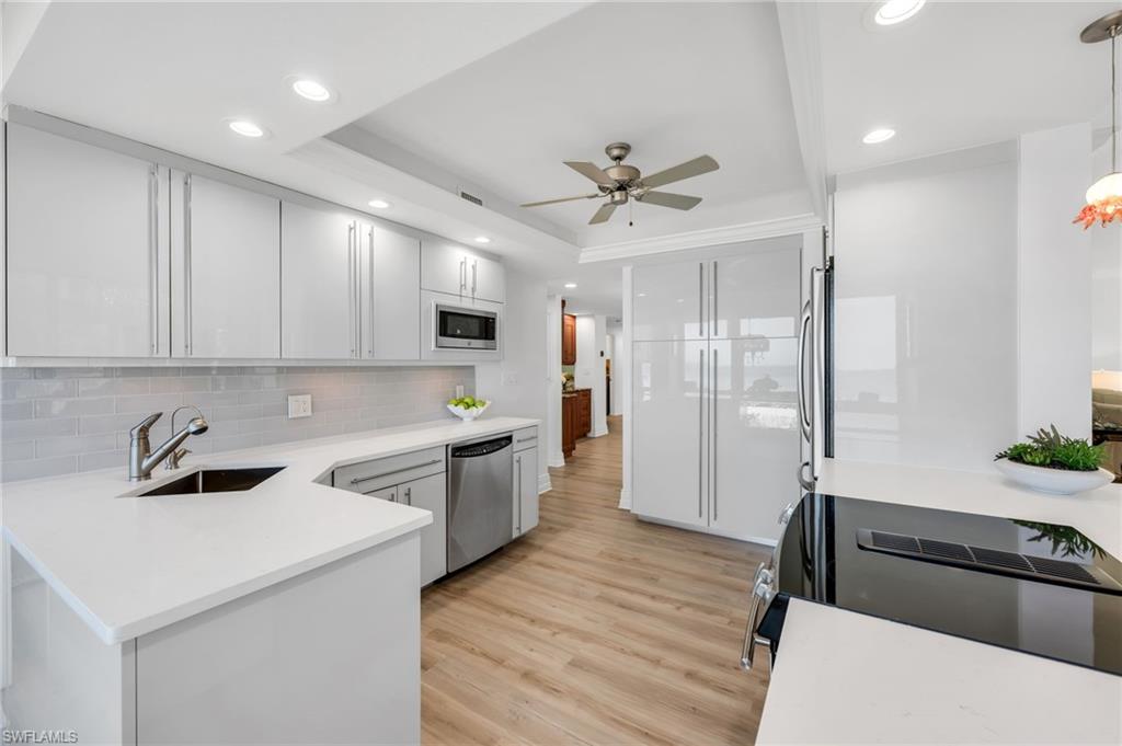 4051 Gulf Shore BLVD N # 204