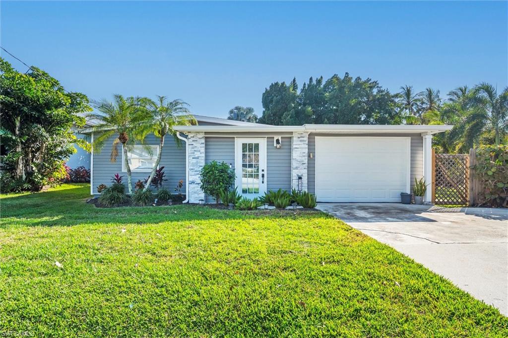 2432 Lake AVE